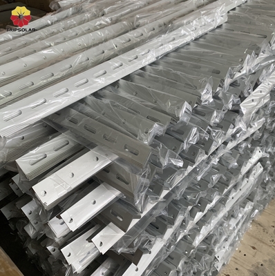 Aluminium verstelbare driehoekschaaltjes voor het monteren van een energiebeugel voor zonnepanelen op een plat dak
