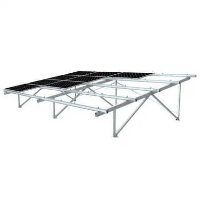 Installatie van zonnepanelen met zonne-energie uit natuurlijk zilver