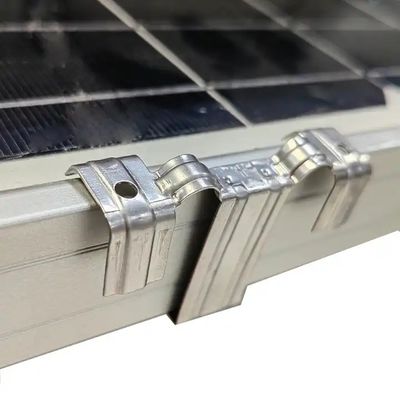 30 mm 35 mm 40 mm SUS304 Metalen zonnepanelen Waterafvoerclips voor PV-module waterreiniging